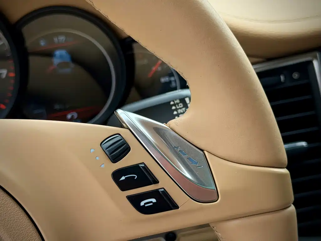 Porsche Panamera — миниатюра 14