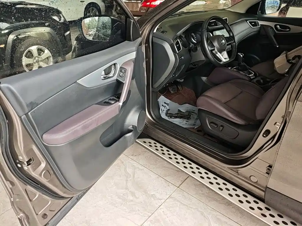 Nissan Qashqai — миниатюра 16