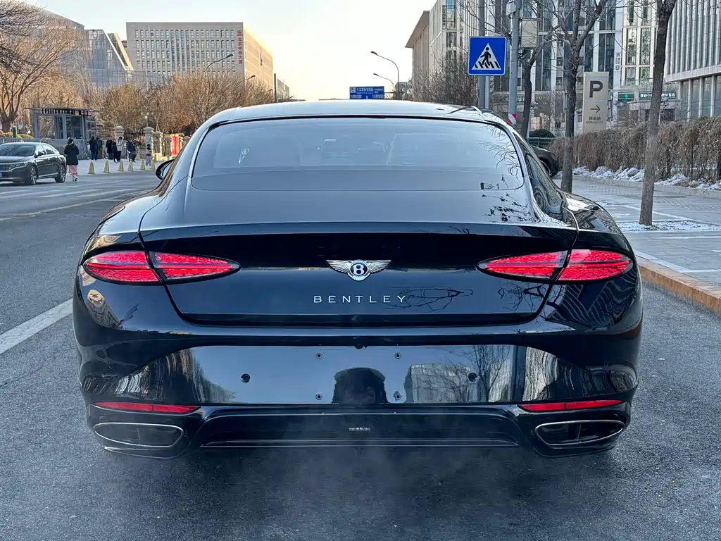 BENTLEY CONTINENTAL PLUG IN HYBRID