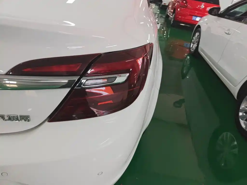 Buick Regal — миниатюра 8
