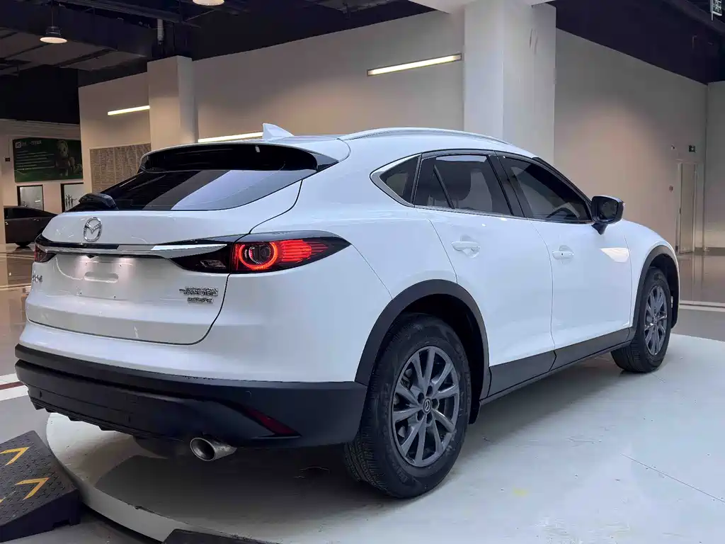 MAZDA CX 4