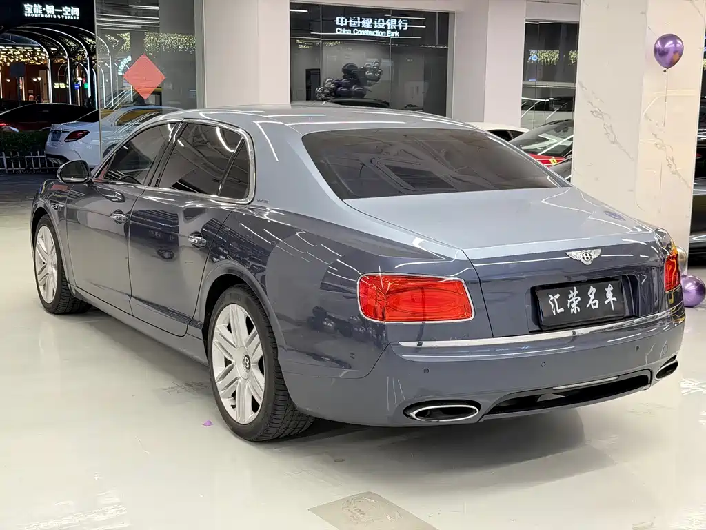 Bentley Flying Spur 6.0T W12 Standard Edition, фото 13