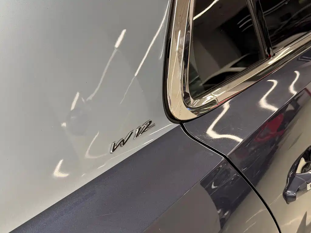 Bentley Flying Spur 6.0T W12 Standard Edition, фото 10