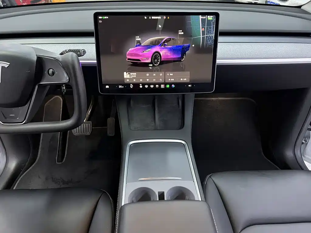 Tesla Model Y — миниатюра 13