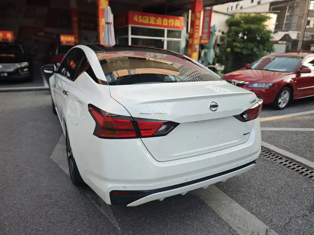 Nissan Teana — миниатюра 7