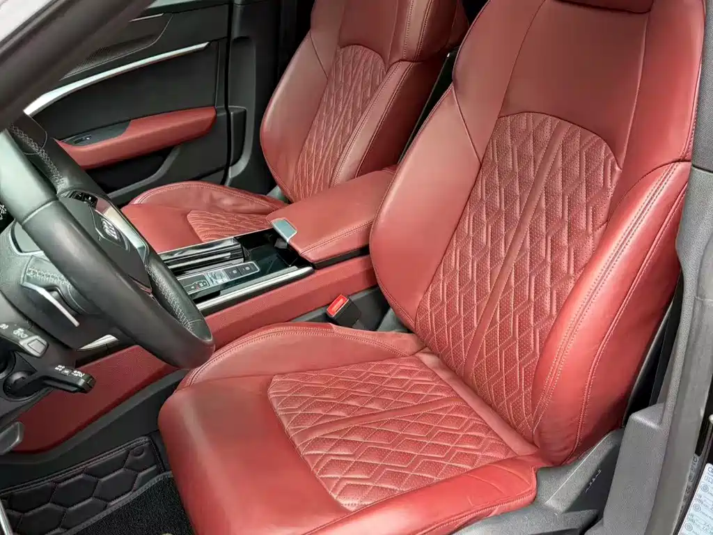 Audi A7L 2023 55 TFSI quattro S-line
