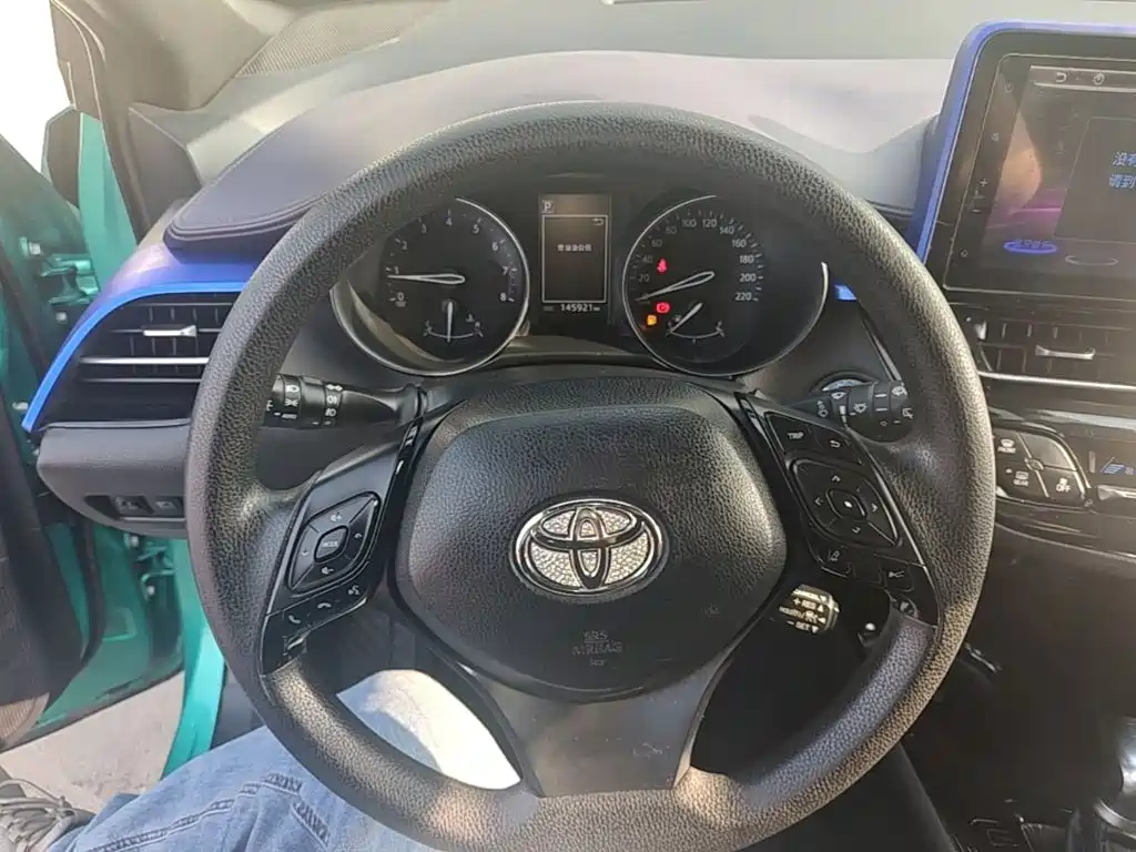 Toyota C-HR — миниатюра 11