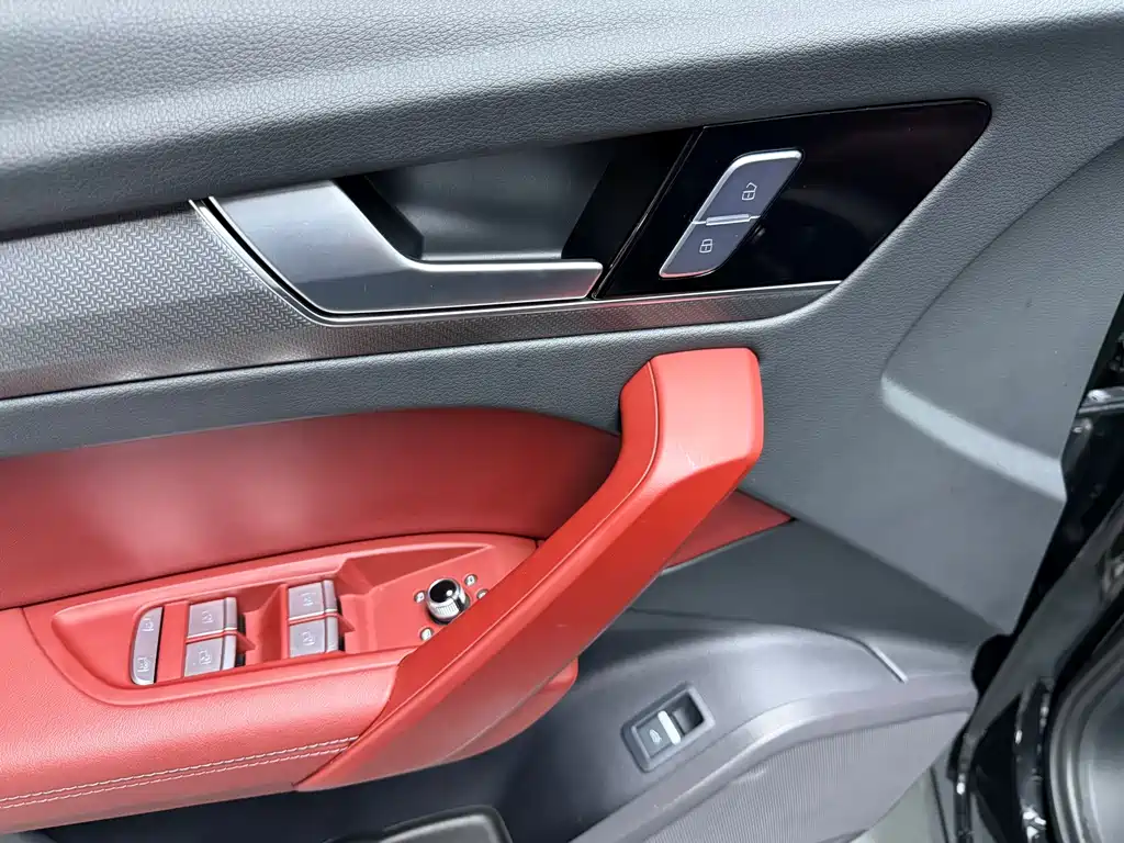 Audi Q5L 2024 40 TFSI Luxury