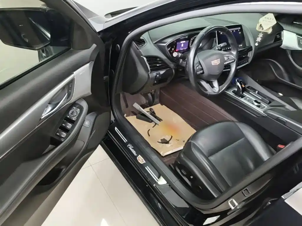 Cadillac CT5 — миниатюра 16