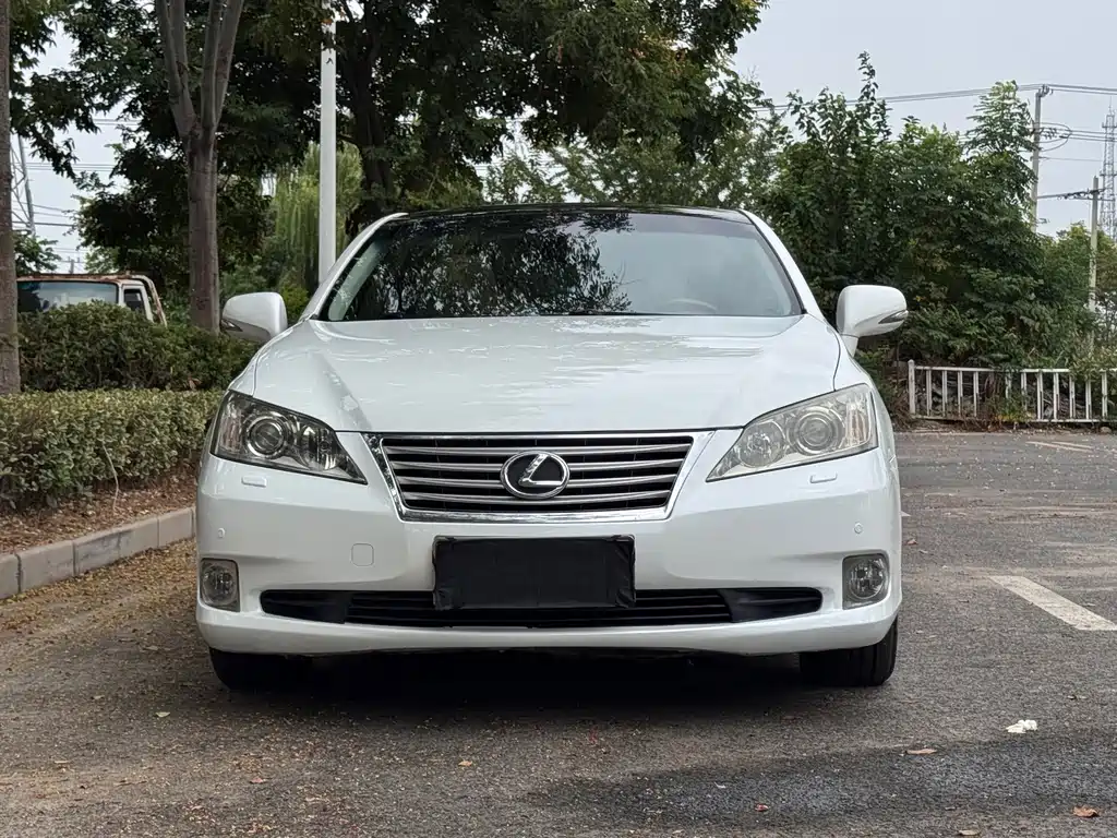 Lexus ES — миниатюра 2