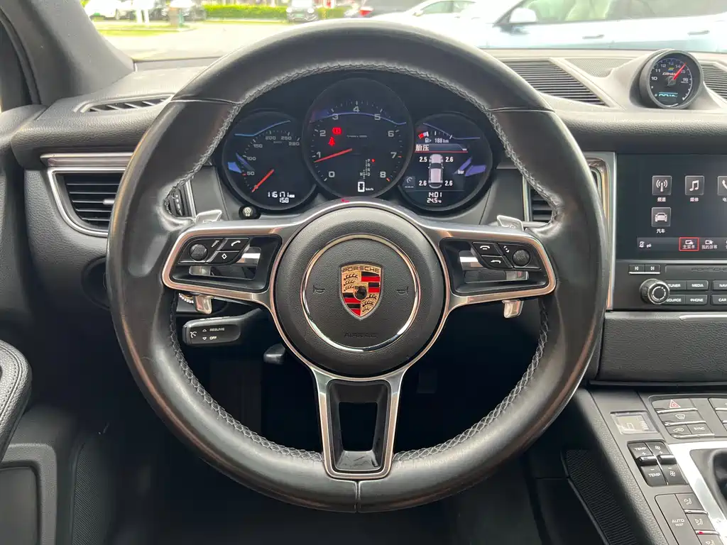 Porsche Macan — фотографии объявления, Фото 17