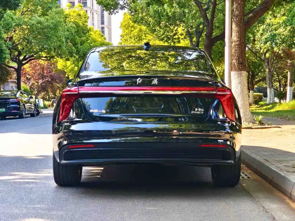 Hongqi H5 2023 1.5T DCT
