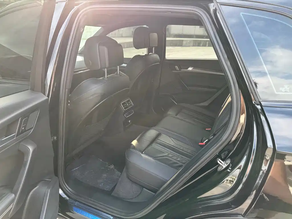 Audi Q5L 2024 40 TFSI Luxury