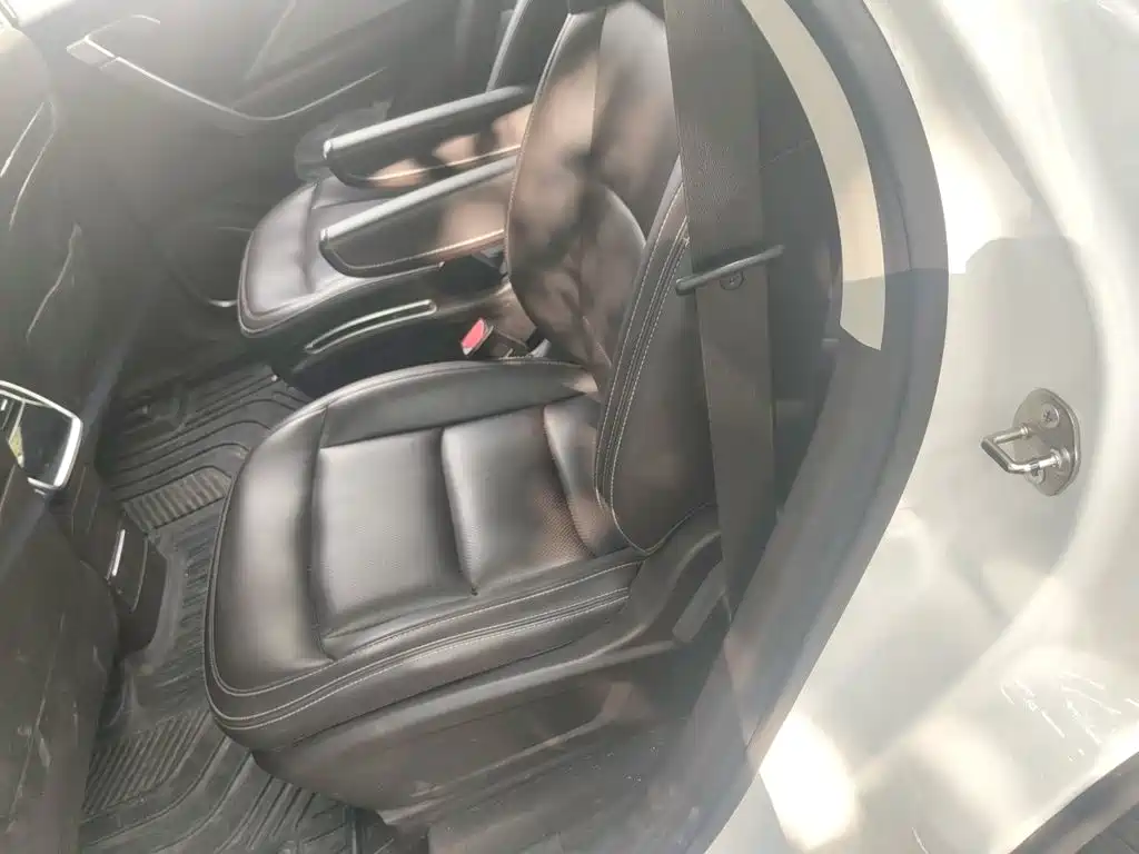 Geely Jia Ji New Energy — миниатюра 18