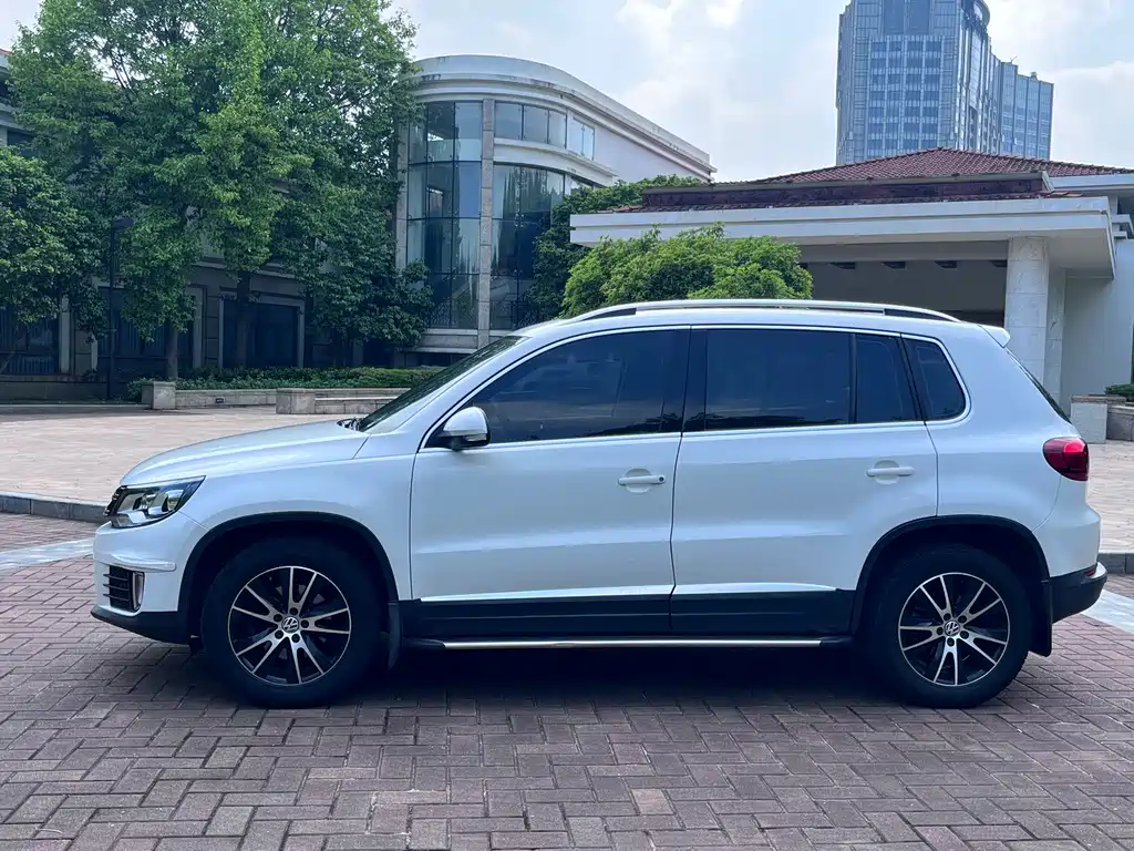 Volkswagen Tiguan 2013 1.8TSI AT Luxury