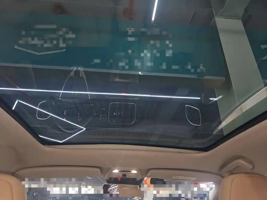 Volvo V40 — миниатюра 14