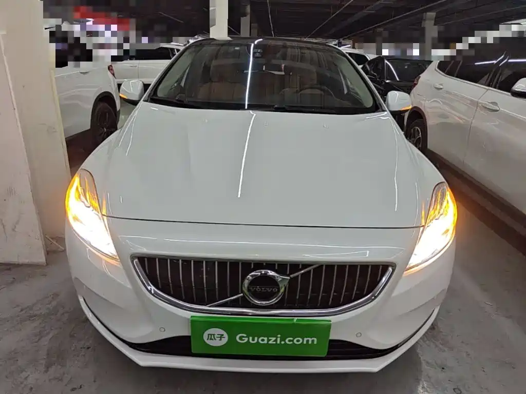 Volvo V40 — миниатюра 3