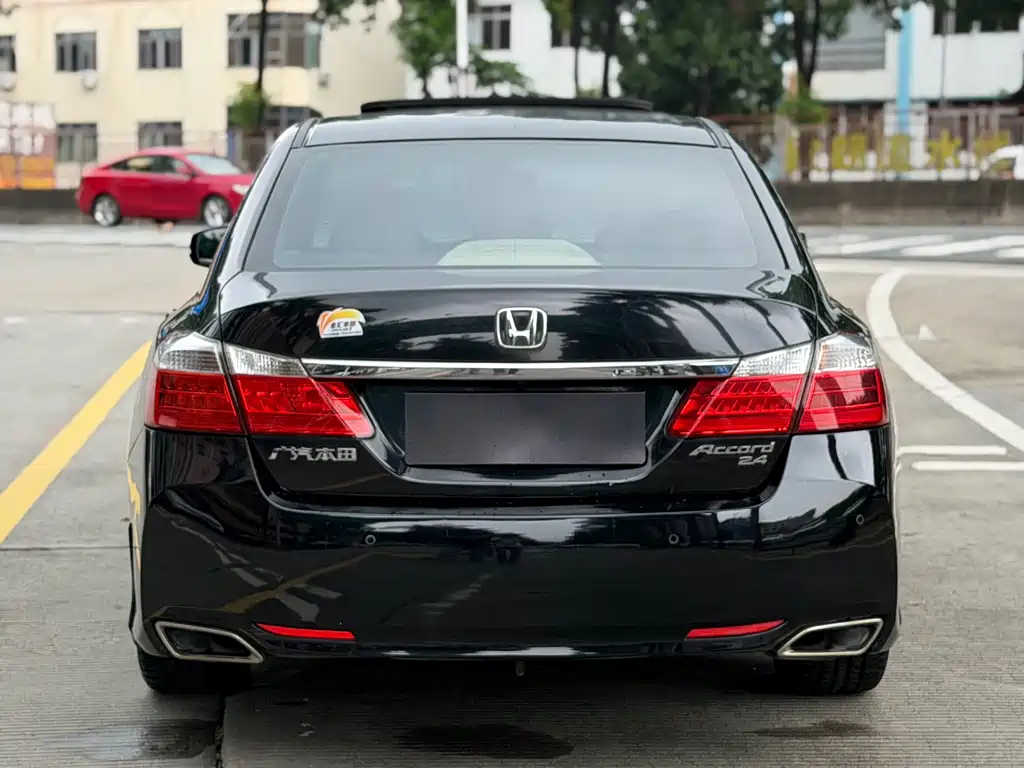 Honda Accord — миниатюра 14