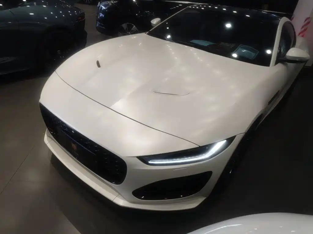 Jaguar F-Type 2024 P300 75