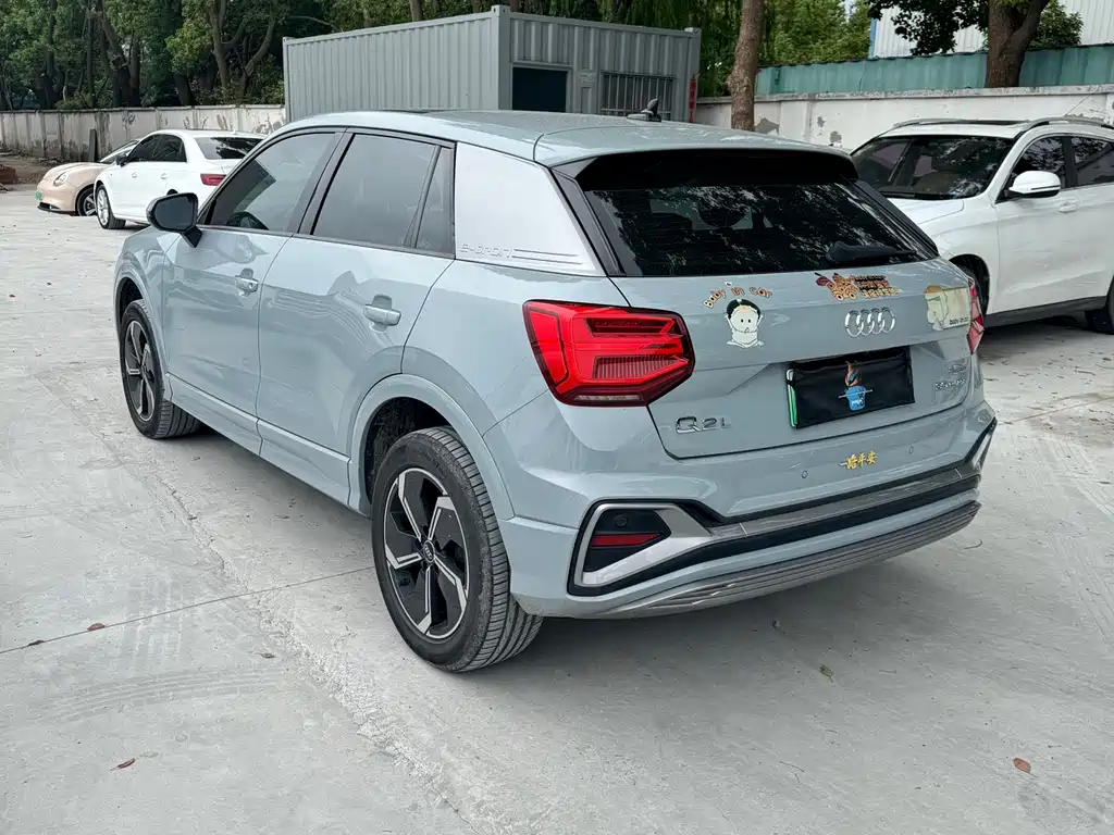 Audi Q2L e-tron — миниатюра 16