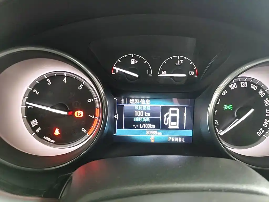 Buick Verano — миниатюра 12