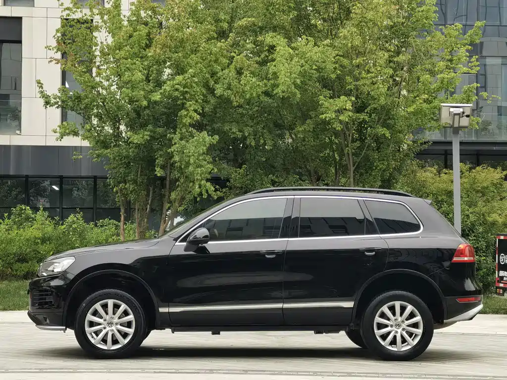 Volkswagen Touareg — миниатюра 4