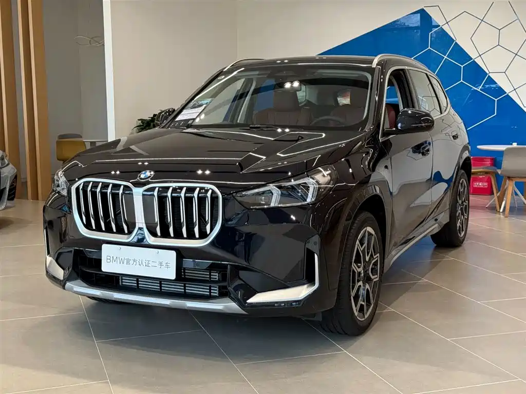 宝马X1 2026款 sDrive25Li X设计套装 2026