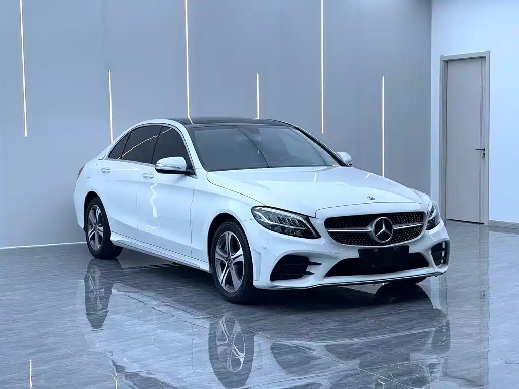 Mercedes-Benz C-Class — миниатюра 3