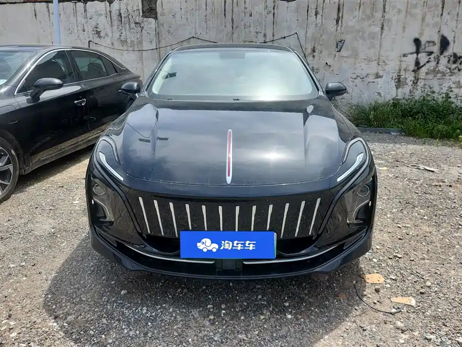Hongqi E-QM5 2023 Facelift Base Travel Edition