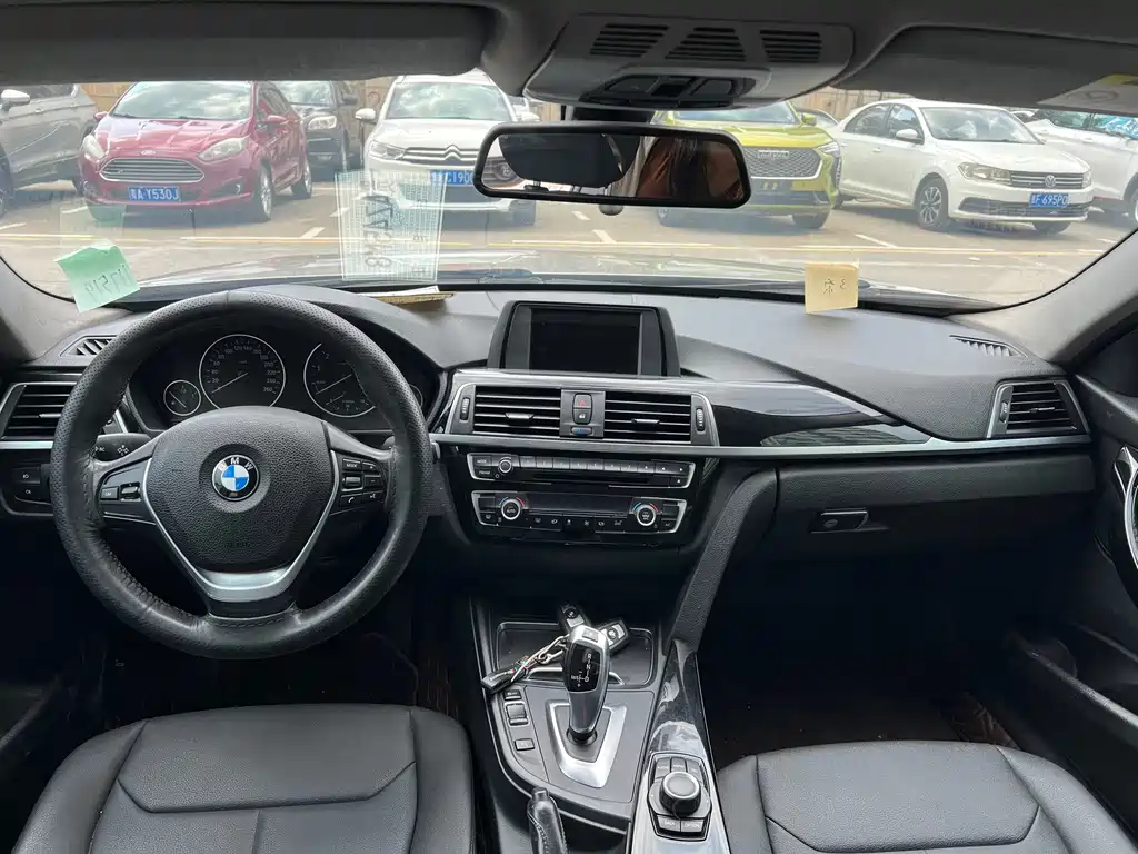 BMW 3 Series — миниатюра 6