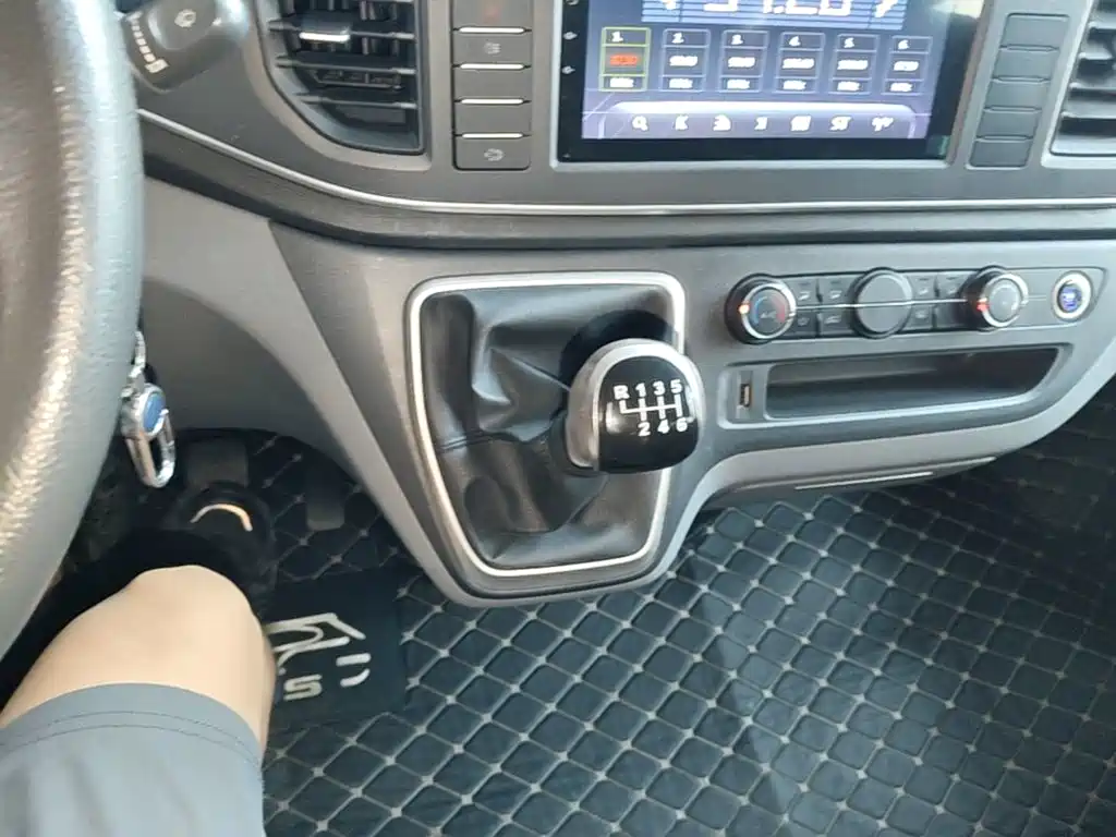 MAXUS V80 — миниатюра 14