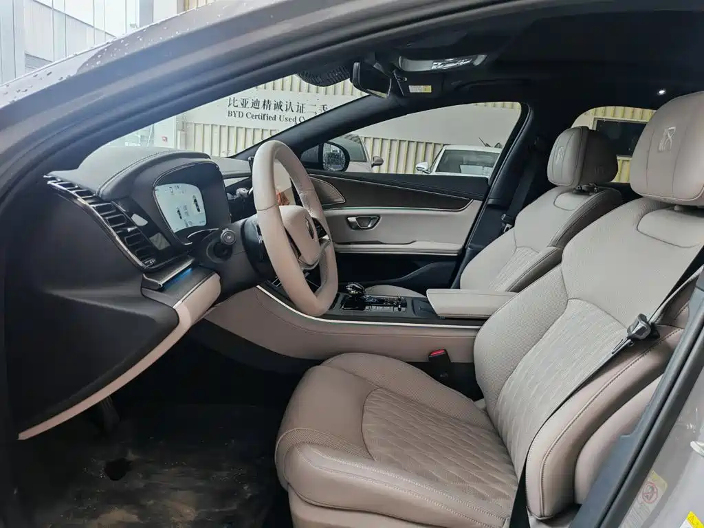 BYD Han 2025 DM-i Smart Drive 125KM Flagship