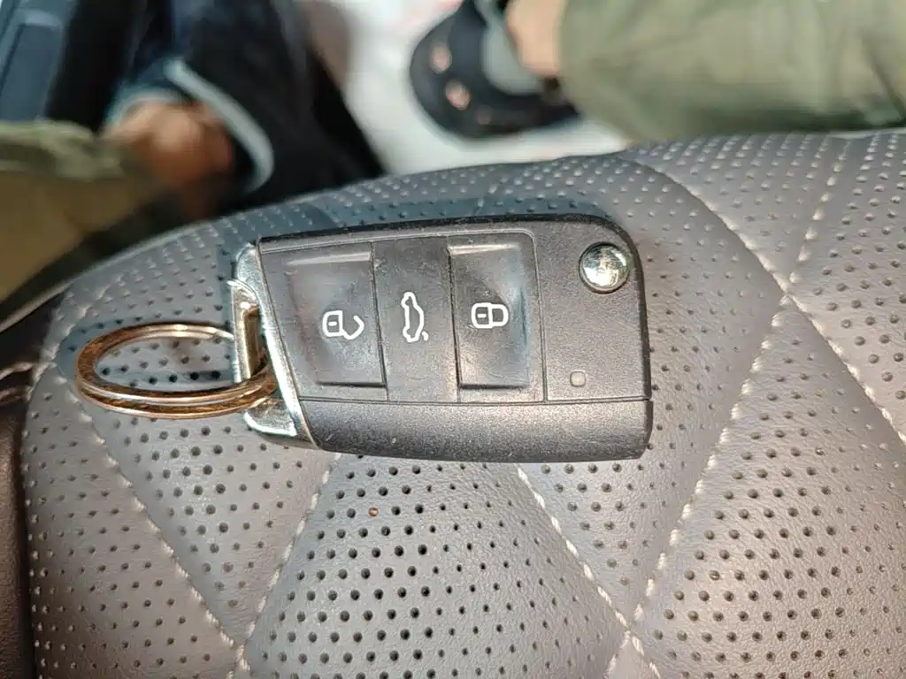 Volkswagen Lavida — миниатюра 9