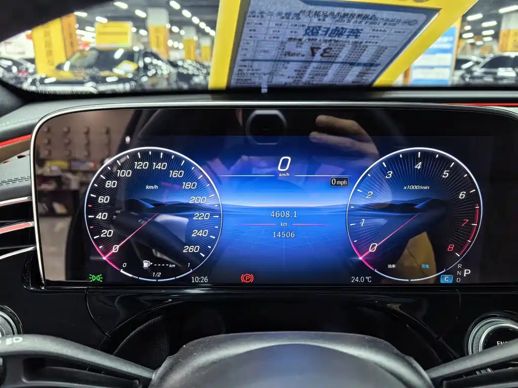 Mercedes-Benz E-Class — миниатюра 5