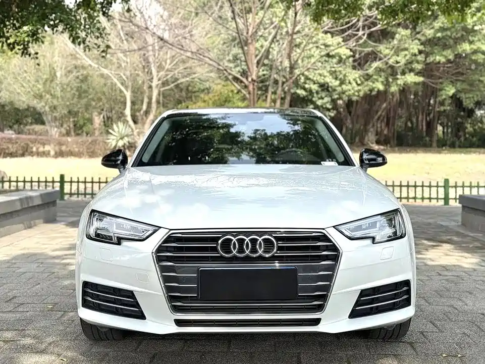 Audi A4L 2017 40 TFSI