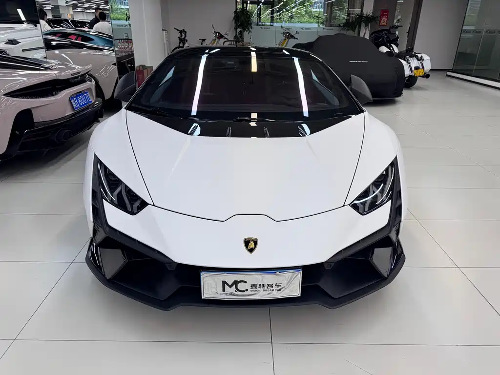 Lamborghini Huracán 2024