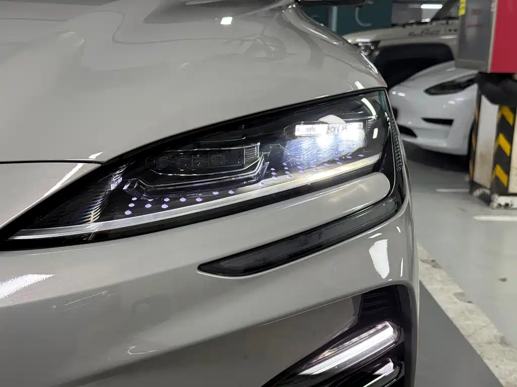 BYD PLUS New Energy — миниатюра 16