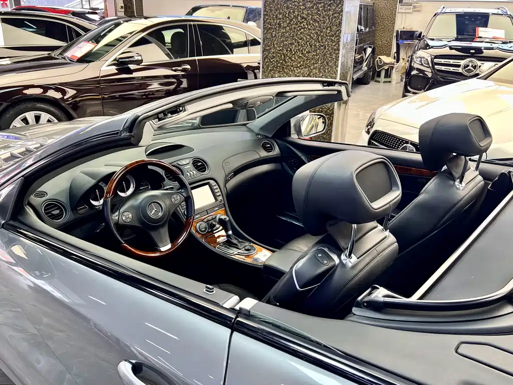Mercedes-Benz SL-Class — миниатюра 10