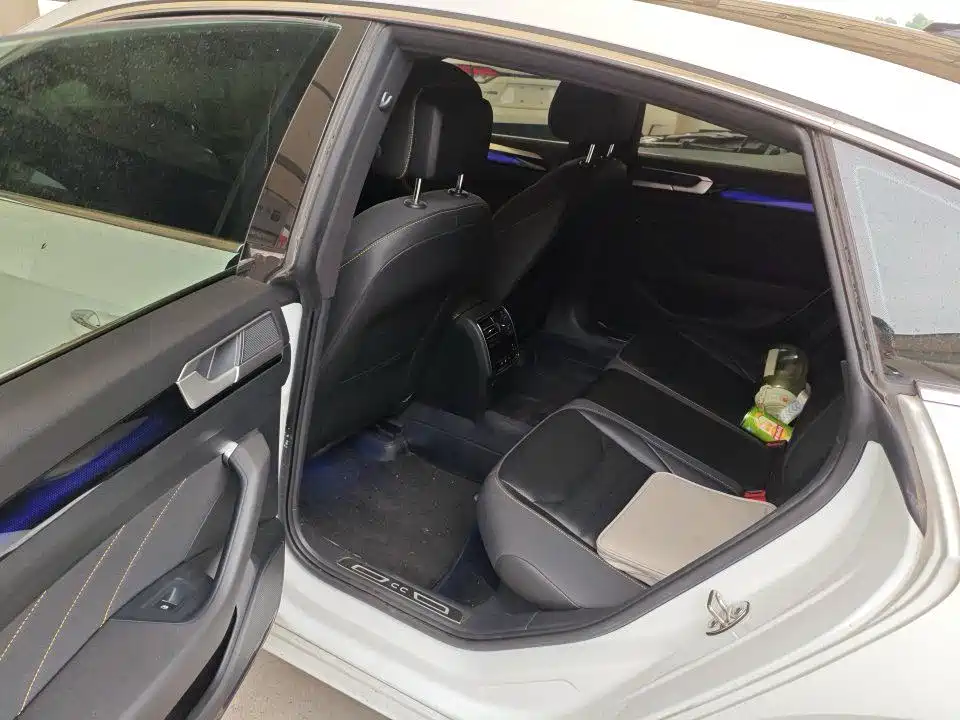 Volkswagen CC — миниатюра 8