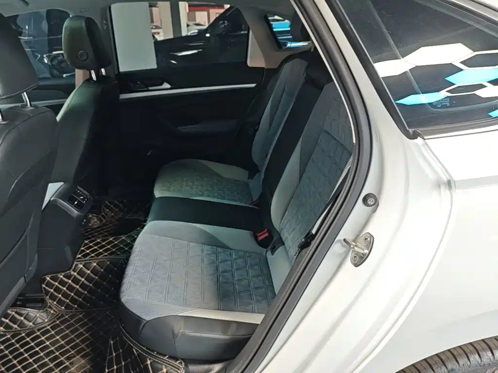 Volkswagen Lavida — миниатюра 17