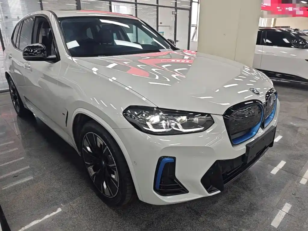 BMW iX3 — миниатюра 4