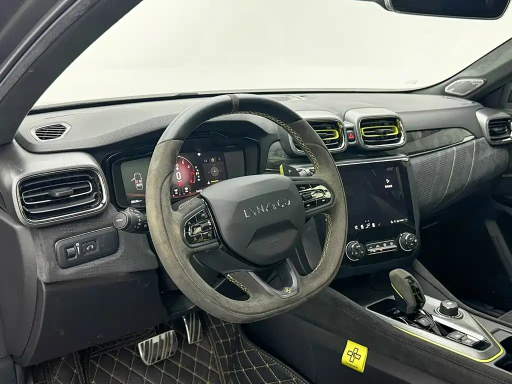 Lynk & Co 03 — миниатюра 10