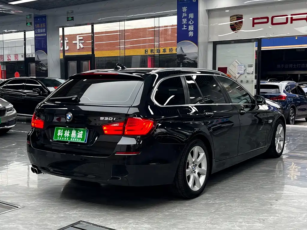 BMW 5 Series (Import) — миниатюра 4