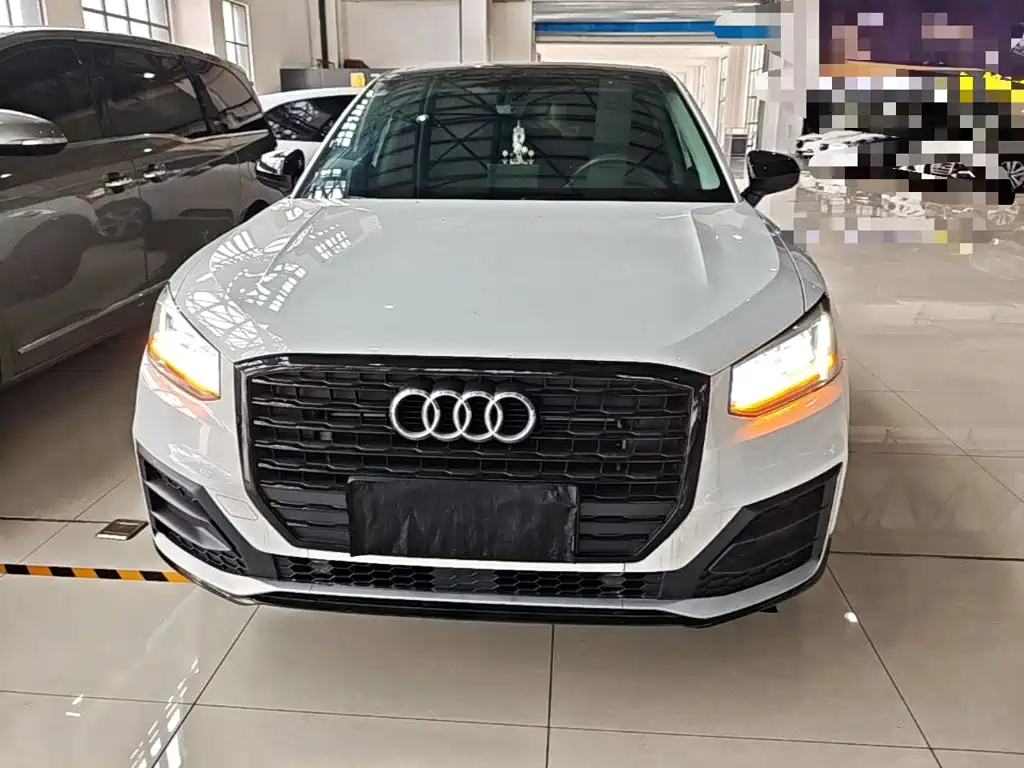 Audi Q2L — миниатюра 3