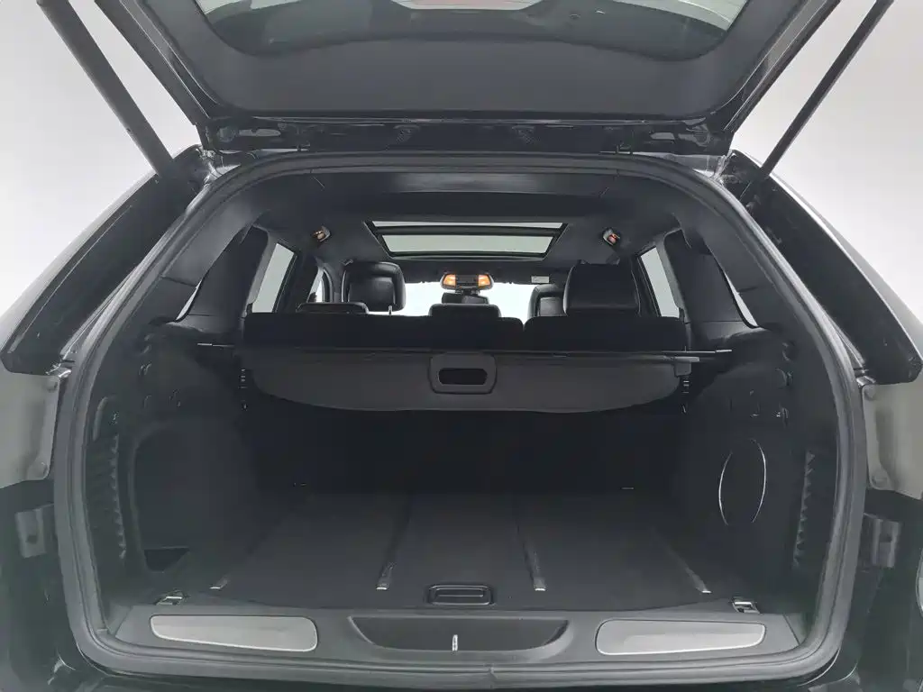 Jeep Grand Cherokee (Import) — миниатюра 16