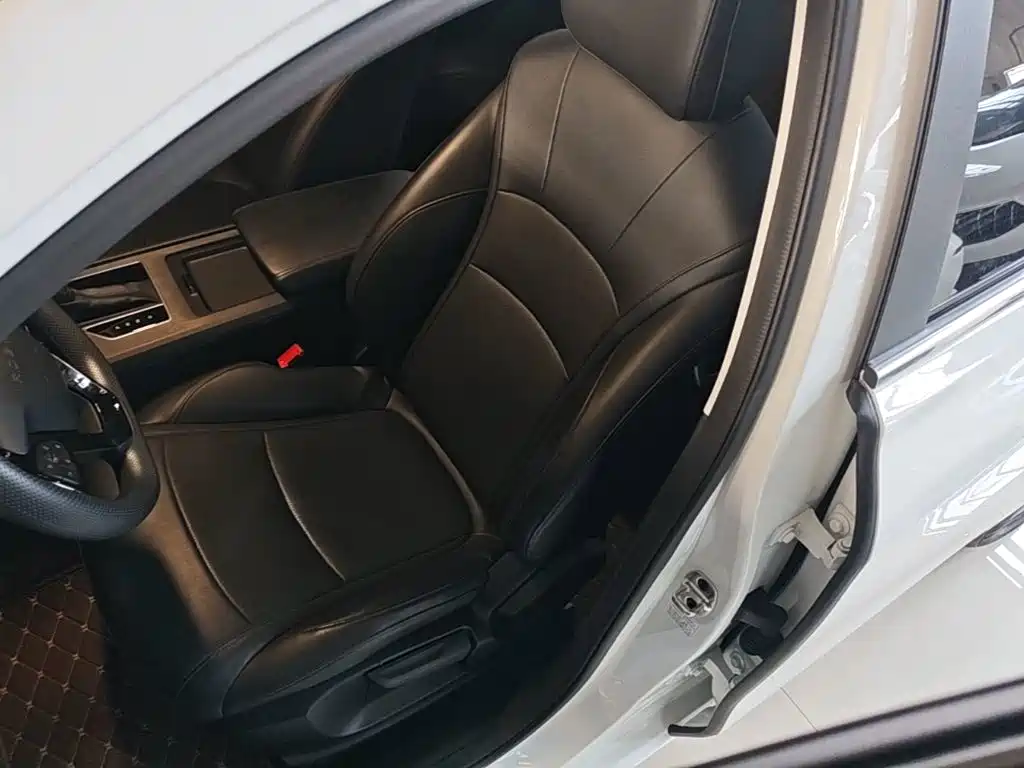 Roewe i5 — миниатюра 15