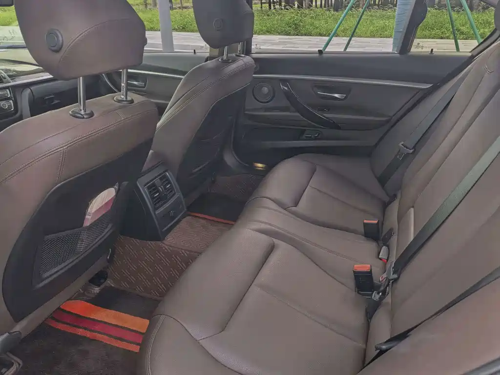 BMW 3 Series — миниатюра 8