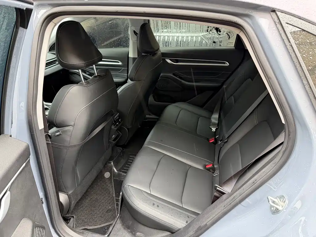 Geely Emgrand — миниатюра 10