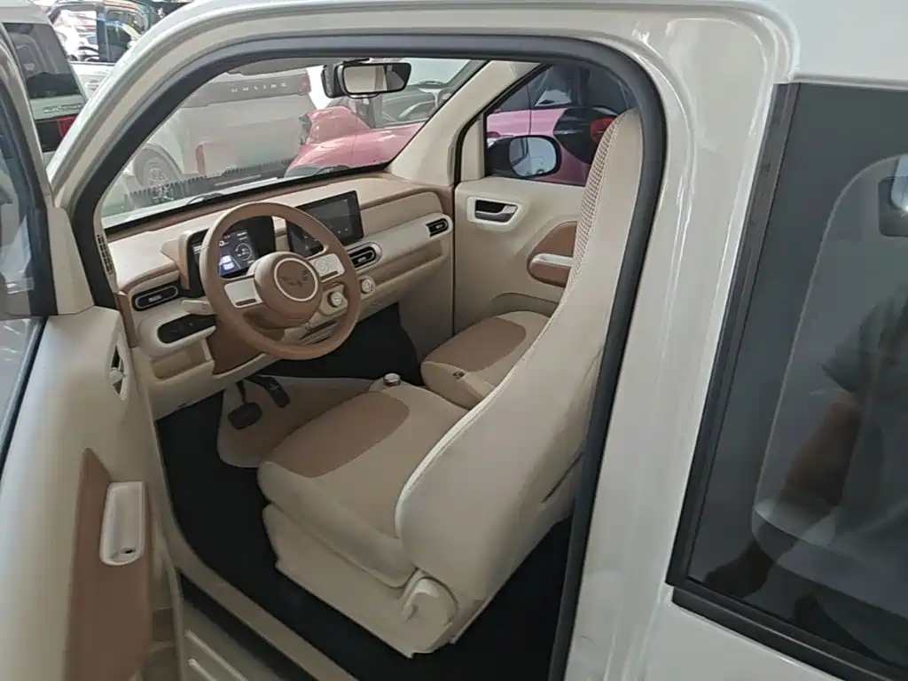 Wuling MINIEV — миниатюра 15