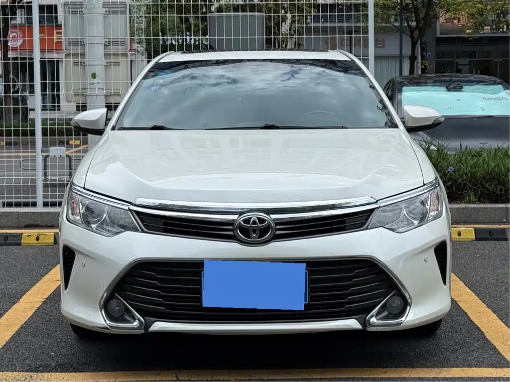 Toyota Camry 2016 2.0G Lead